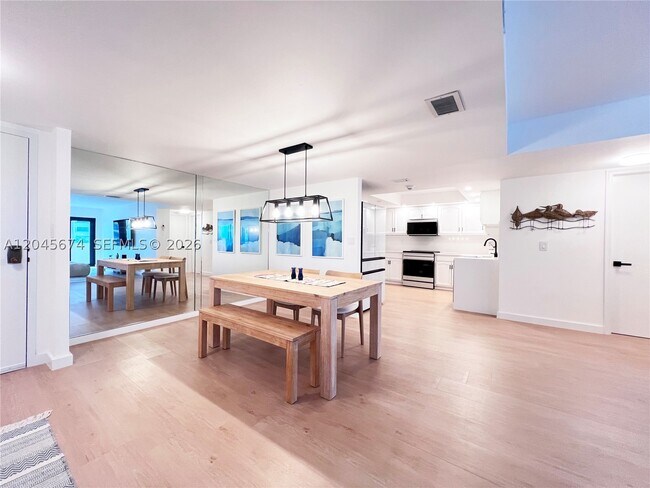 Foto del edificio - 5100 N Ocean Dr