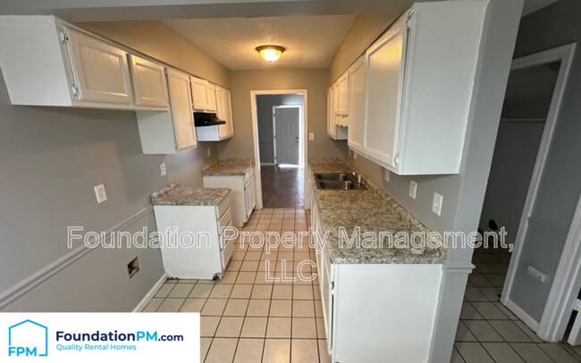 Foto del edificio - 5572 Crepe Myrtle Dr