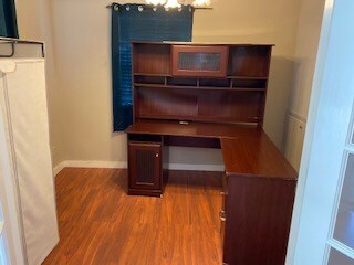 Foto del edificio - 213 W Davis St