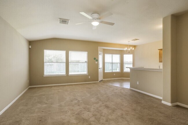 Foto del edificio - 15527 Lady Shery Ln