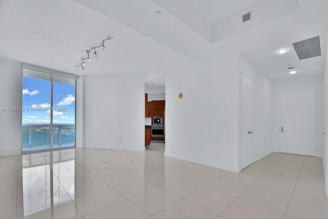 Foto del edificio - 15901  Collins Ave  3905 Sunny Isles Beach...