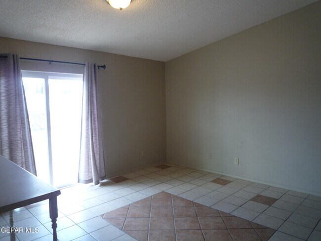 Foto del edificio - 11128 Wharf Cove Dr