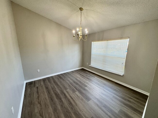 Foto del edificio - Split Floor plan 3/2 in Poinciana