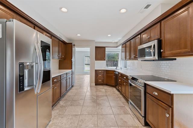 Foto del edificio - 10510 Ravenscroft Dr