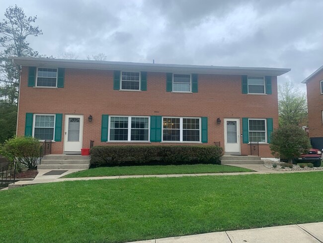 Building Photo - 16 Kyles Ln