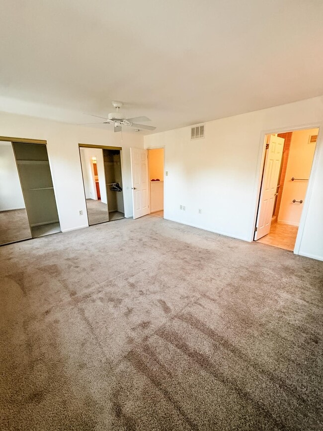 Photo - 3004 Shawnee Green House