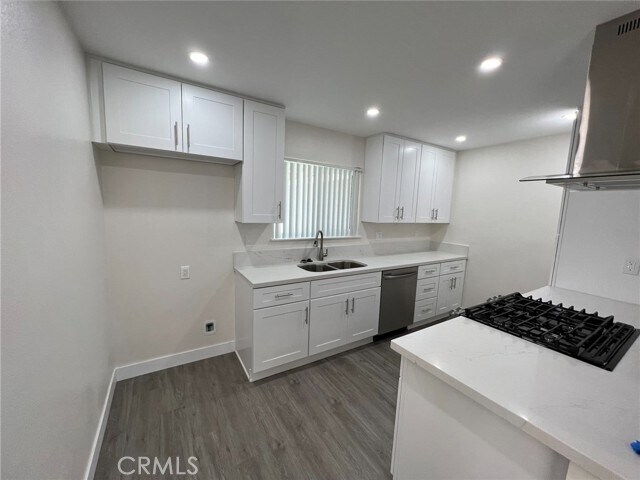 Building Photo - 991 S Mancos Pl