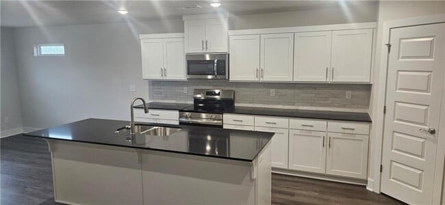 Foto del edificio - Nice New Construction Home in W Fayetteville