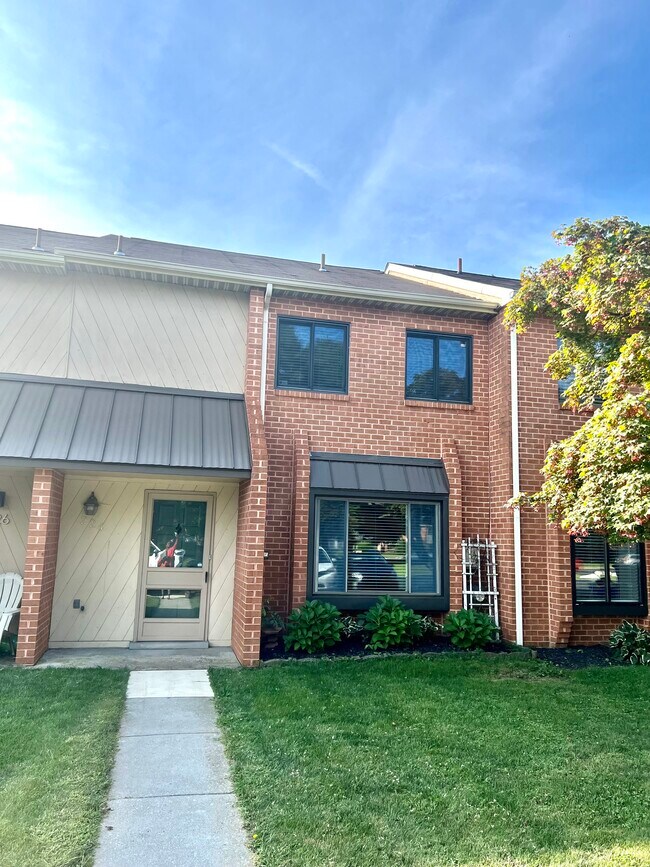 Foto del edificio - 224 Towyn Ct