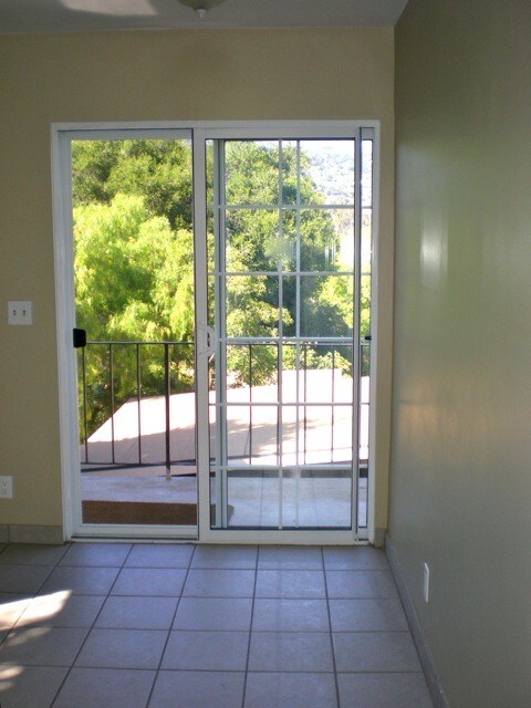 Building Photo - 1308 Laguna St