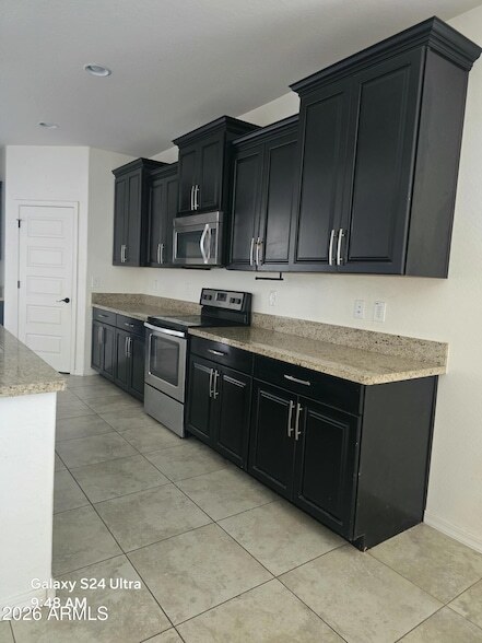 Building Photo - 2421 S 103rd Dr