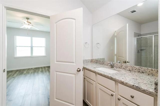 Foto del edificio - 1033 Wheatfield Ln