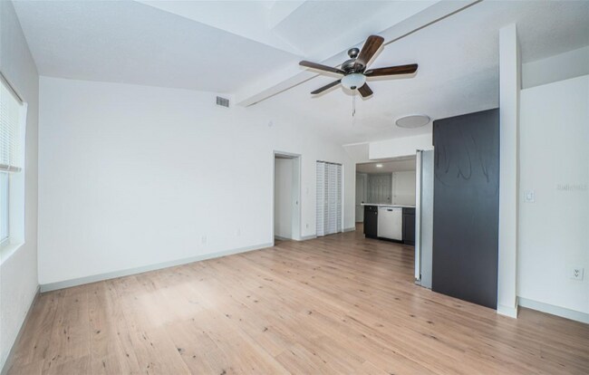 Foto del edificio - 6027 Illinois Ave