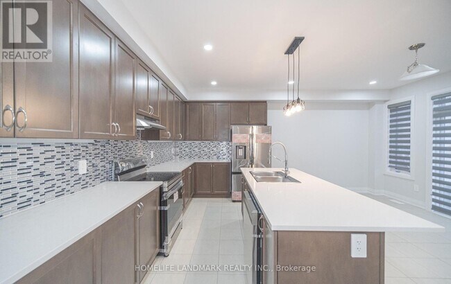 Photo du bâtiment - 14 Mckay Ave.