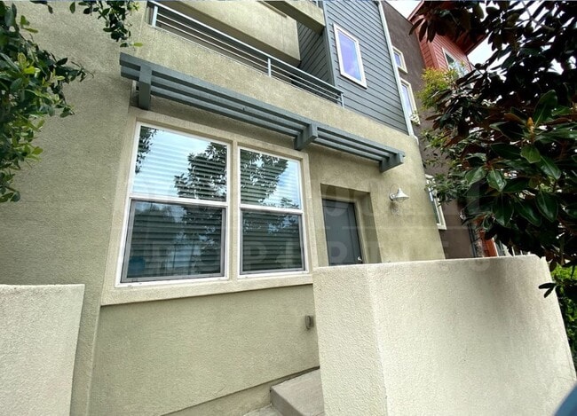 Building Photo - 211 S Orange St