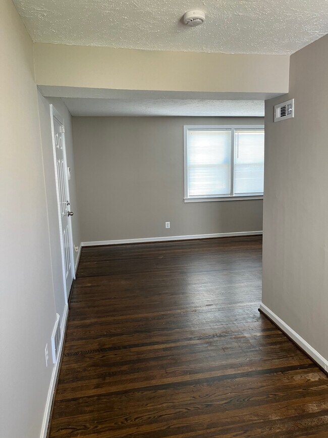 Foto del edificio - 2807 Iverson St