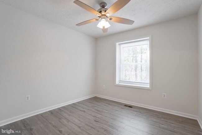 Foto del edificio - 3421 Walnut Ct