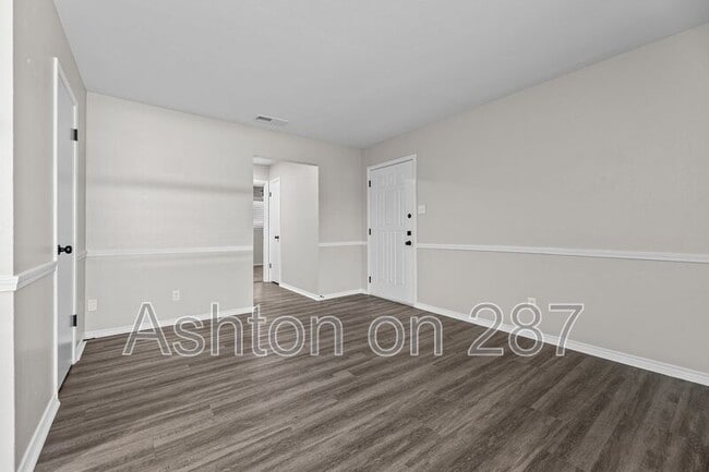 Building Photo - 1301 US-287