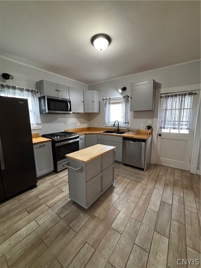 Foto del edificio - 1108 Salina St