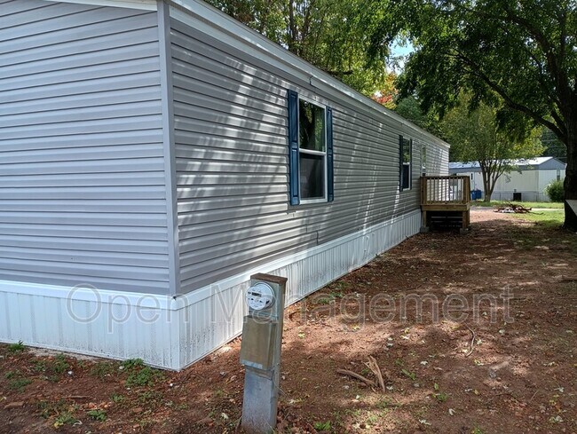 Building Photo - 4950 W Farm Rd 156