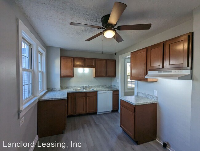 Building Photo - 2 br, 1 bath House - 1413 "F" Street