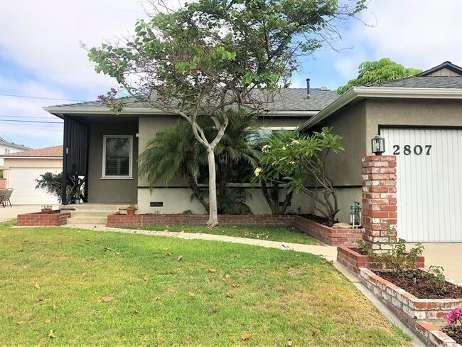 Foto del edificio - Spacious Lakewood Mutual 2 Bedroom Home