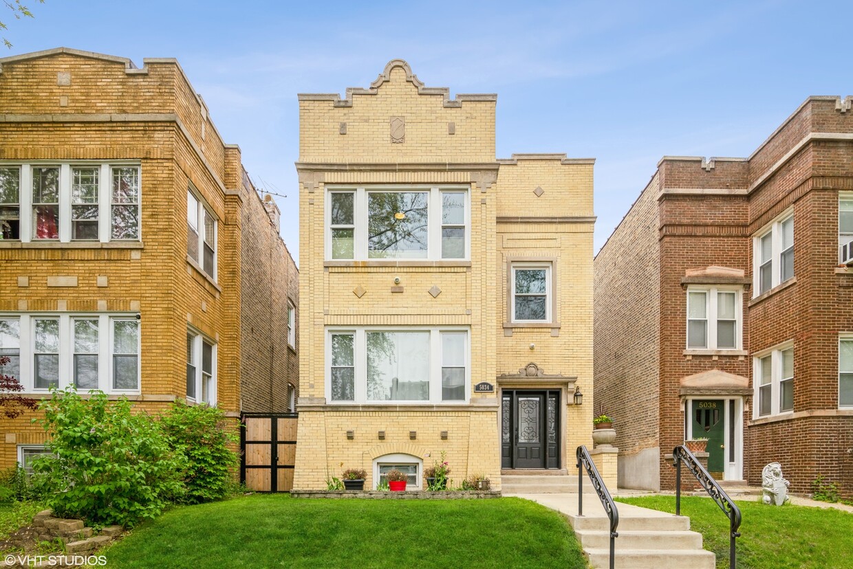 Foto principal - 5034 N Lawndale Ave