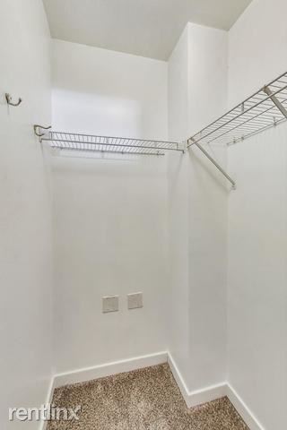 Foto principal - 2 br, 2 bath Condo - 1910 S Indiana Ave