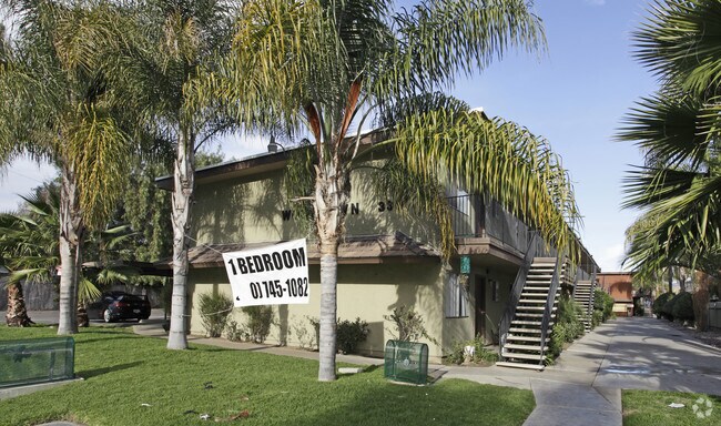 Foto del edificio - Woodlawn Apartments