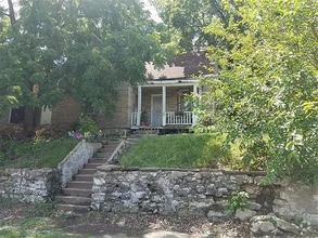 Building Photo - 6501 Roberts St