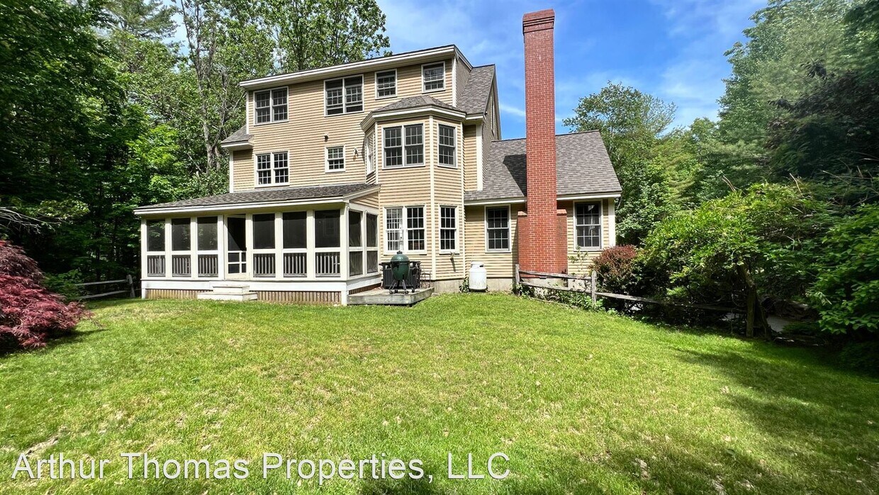 Primary Photo - 3 br, 1.5 bath House - 3 Meader Lane
