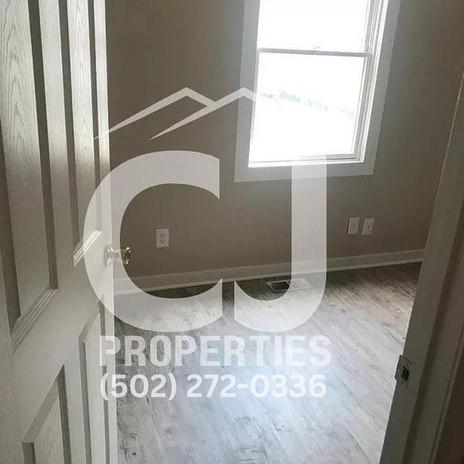 Building Photo - 503 E Ormsby Ave