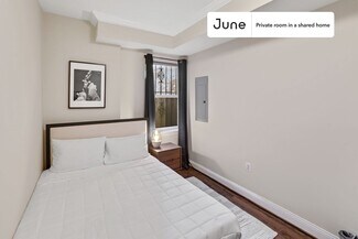 Building Photo - Room in Shared 3 bed/2.5 bath home