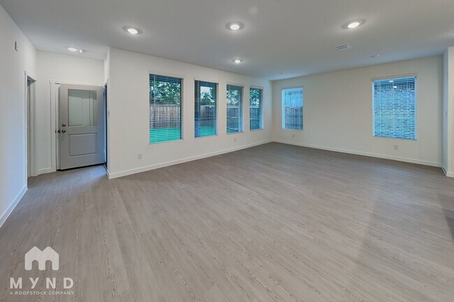 Foto del edificio - 1746 Milton Dr