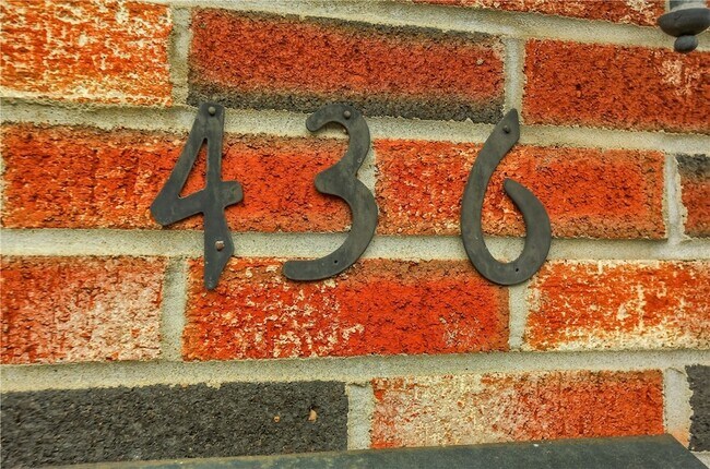 Foto del edificio - 436 Brierly Ln