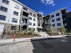 Building Photo - 199 Gardner St