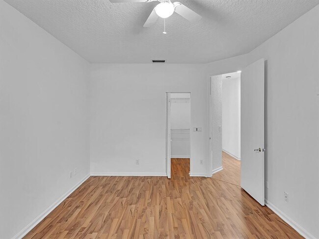 Foto del edificio - 3420 Washington Ln