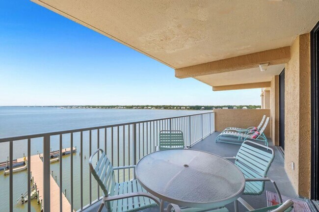Foto del edificio - 1516 Sandpiper Ln