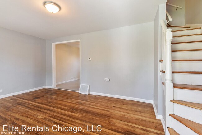 Foto del edificio - 3 br, 1 bath House - 9539 S. Euclid Ave.