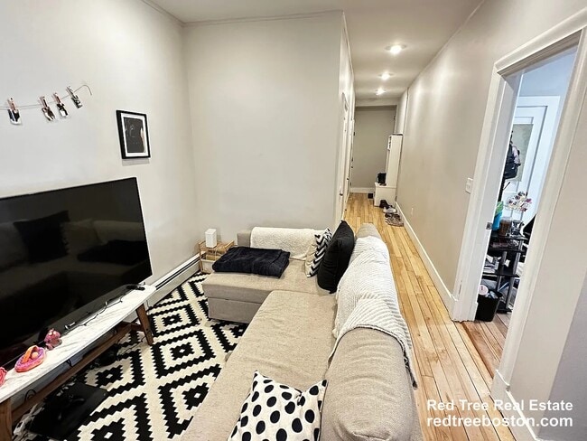 Foto del edificio - 1284 Commonwealth Ave