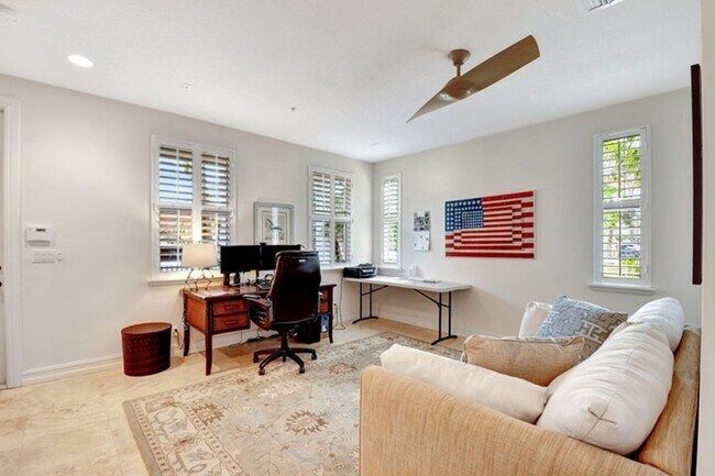 Foto del edificio - 122 SW 1st Ave