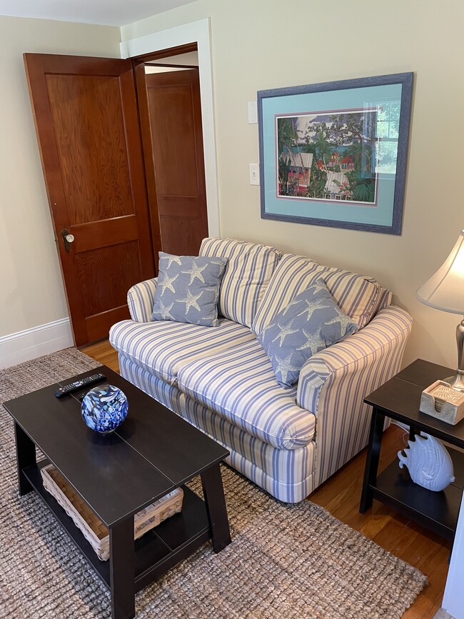 Comfortable Living Room - 562 Palmer Ave