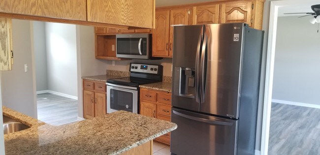 Foto del edificio - 3820 Woods Edge Rd