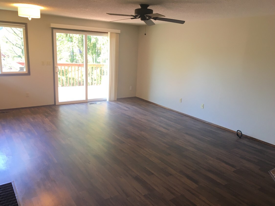 Foto principal - 9739 SW 6th Ave