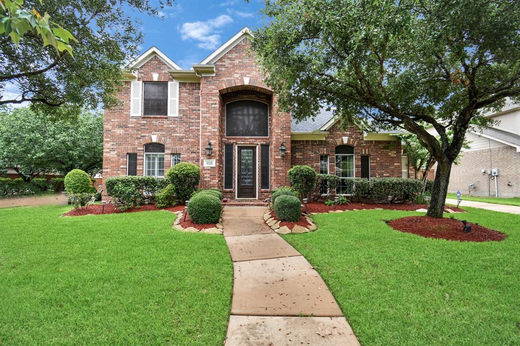 Foto principal - 6526 Pinewood Trace Ln