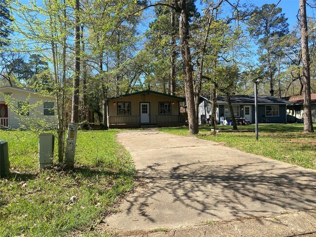 Foto del edificio - 28613 Netawake Ct