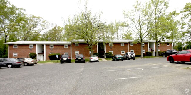 Foto del edificio - Tree Haven Village Apartments
