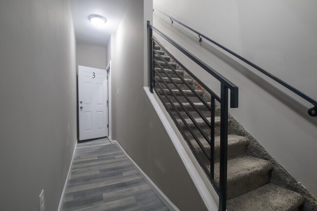 Building Photo - 4056 W Girard Ave