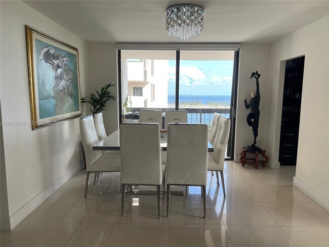 Foto del edificio - 2333 Brickell Ave