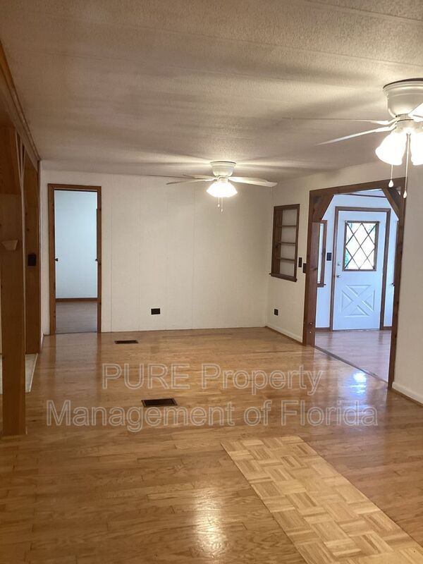 Foto del edificio - 5710 SW 64th St Rd
